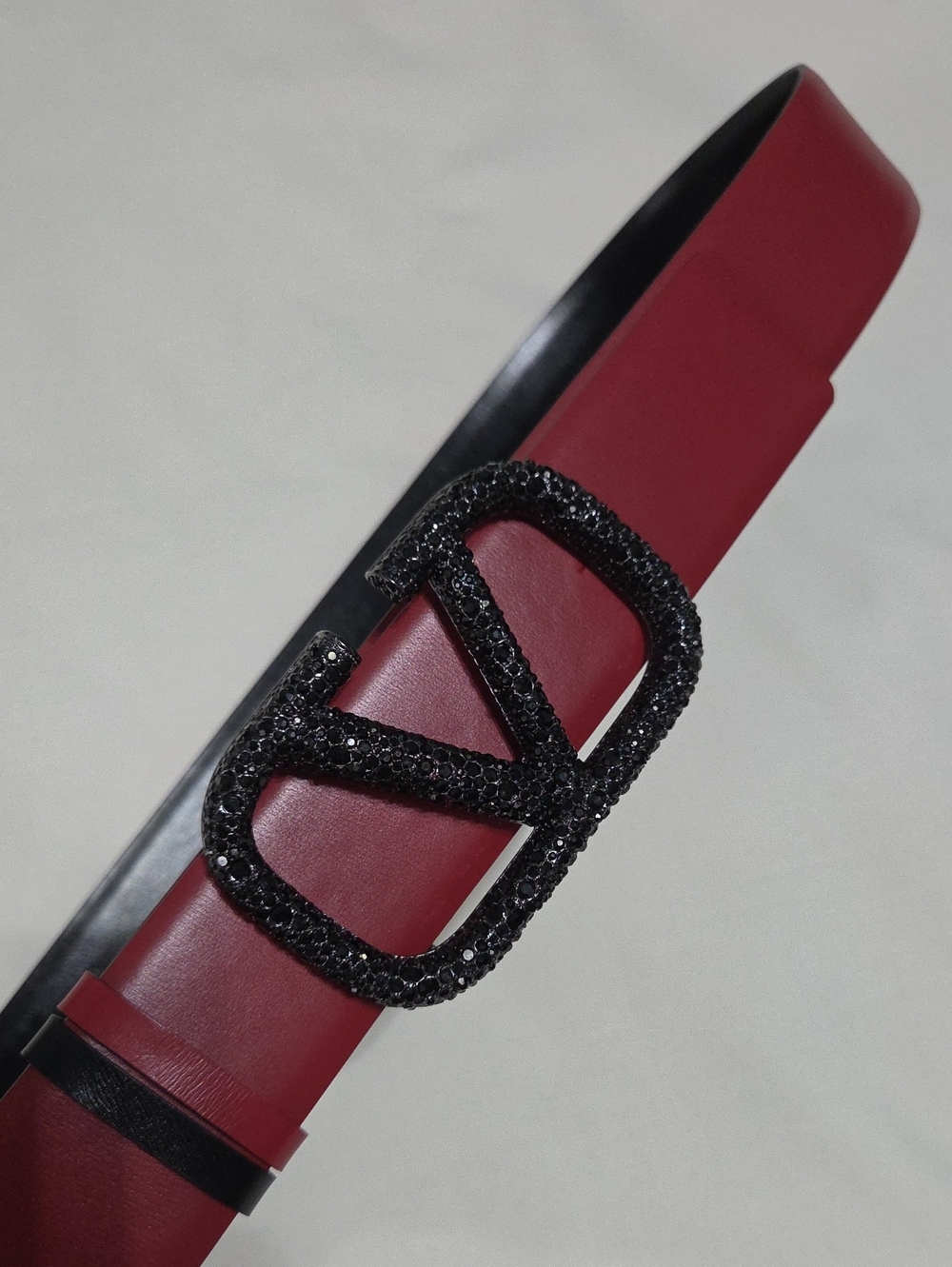 Valentino Garavani Red & Black Leather Belt Black Crystal-Embellished V Buckle